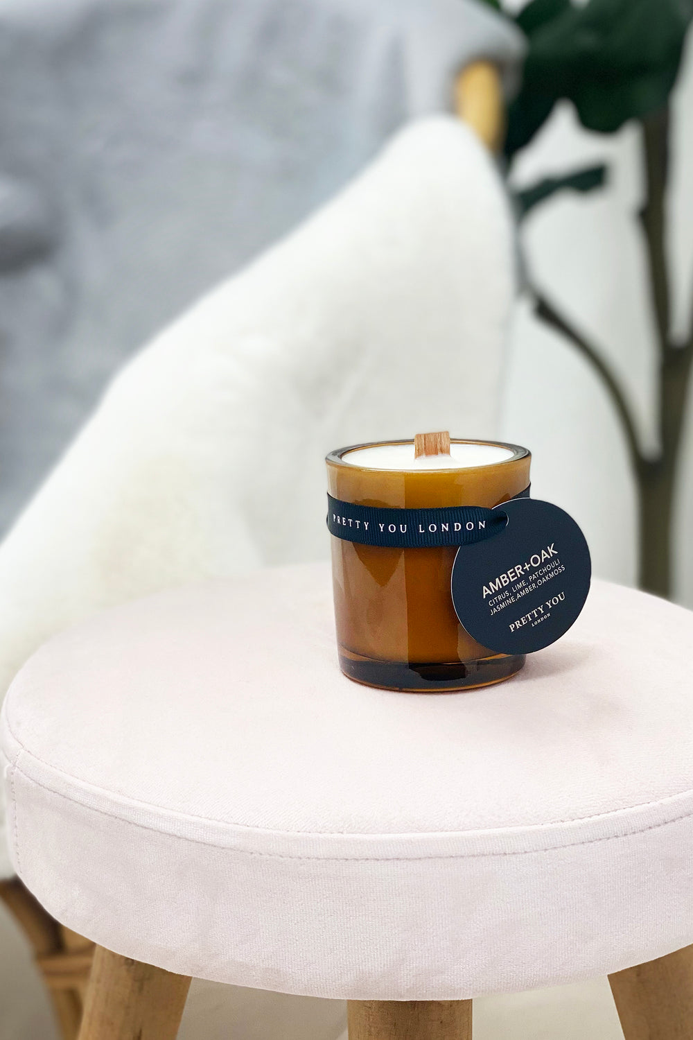 Luxury Vegan Soy Candle in Amber and Oak