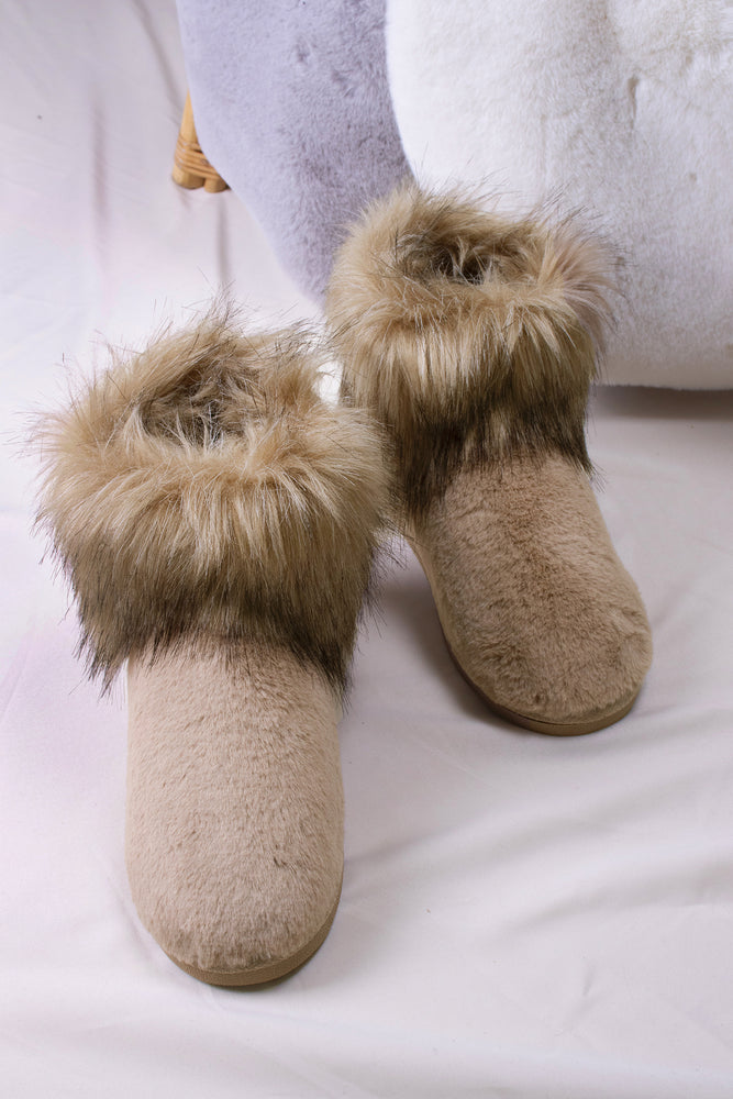 Elsa women's slipper booties in ecru with super comfy faux fur from Pretty You London